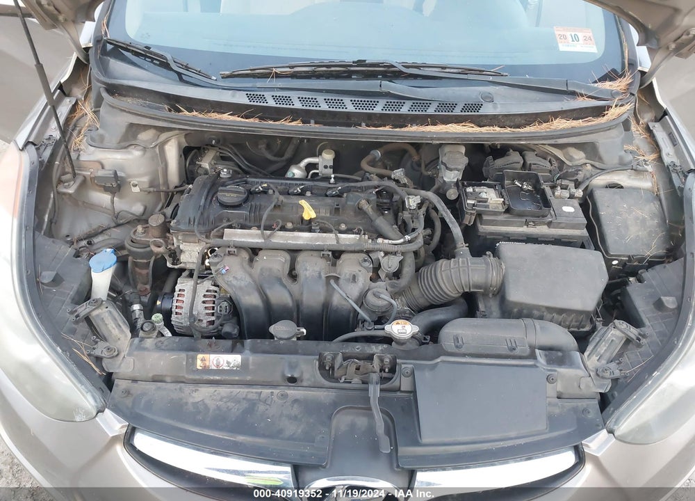 2013 HYUNDAI ELANTRA GLS VIN: 5NPDH4AE2DH227999