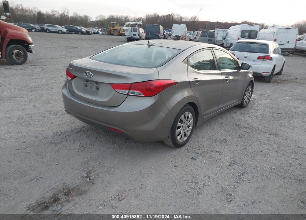 2013 HYUNDAI ELANTRA GLS VIN: 5NPDH4AE2DH227999