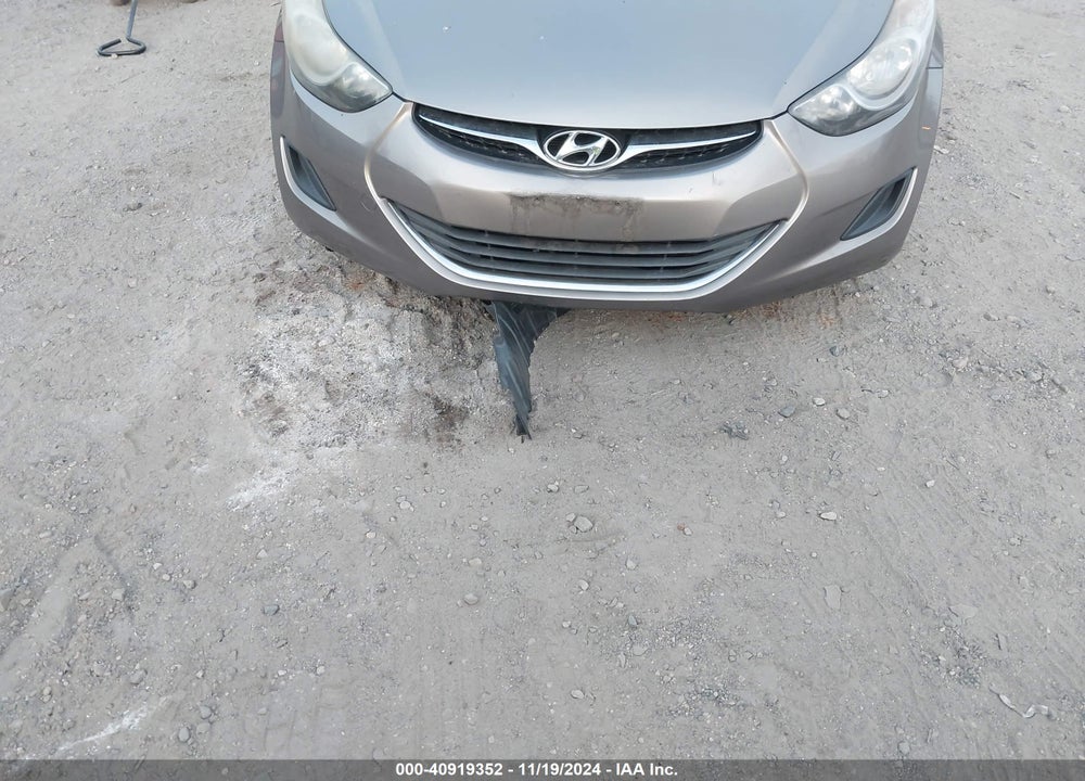 2013 HYUNDAI ELANTRA GLS VIN: 5NPDH4AE2DH227999
