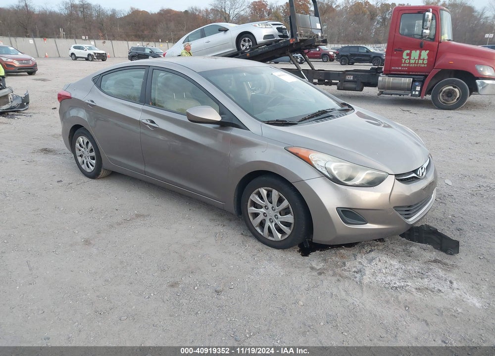 2013 HYUNDAI ELANTRA GLS VIN: 5NPDH4AE2DH227999