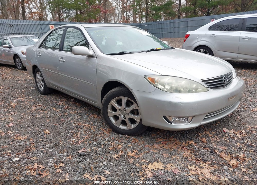 2005 TOYOTA CAMRY VIN: 4T1BE30K05U942381