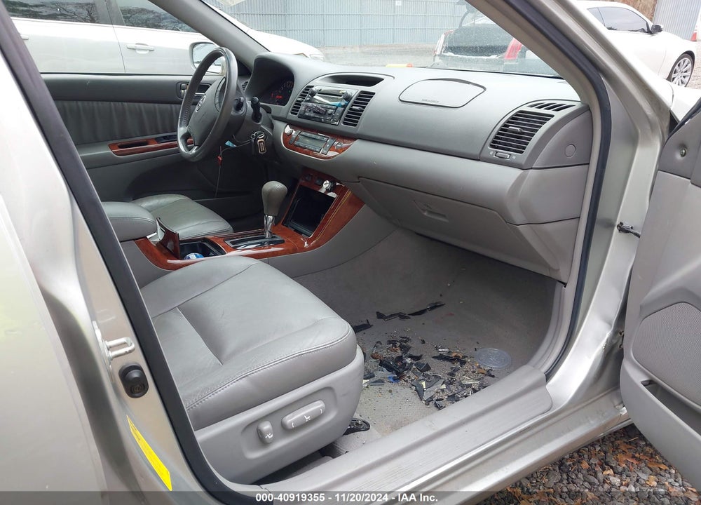 2005 TOYOTA CAMRY VIN: 4T1BE30K05U942381