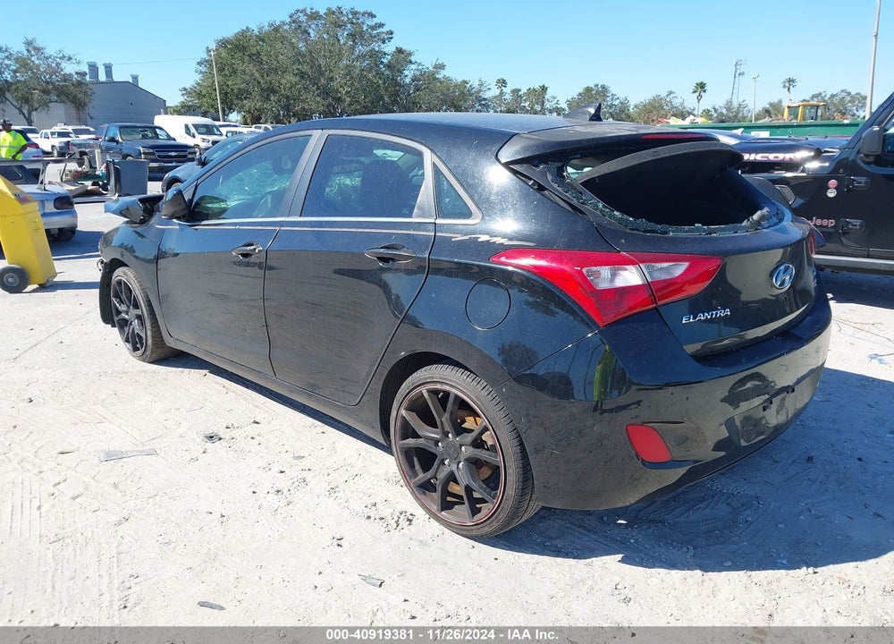 2013 HYUNDAI ELANTRA GT VIN: KMHD35LE8DU044612