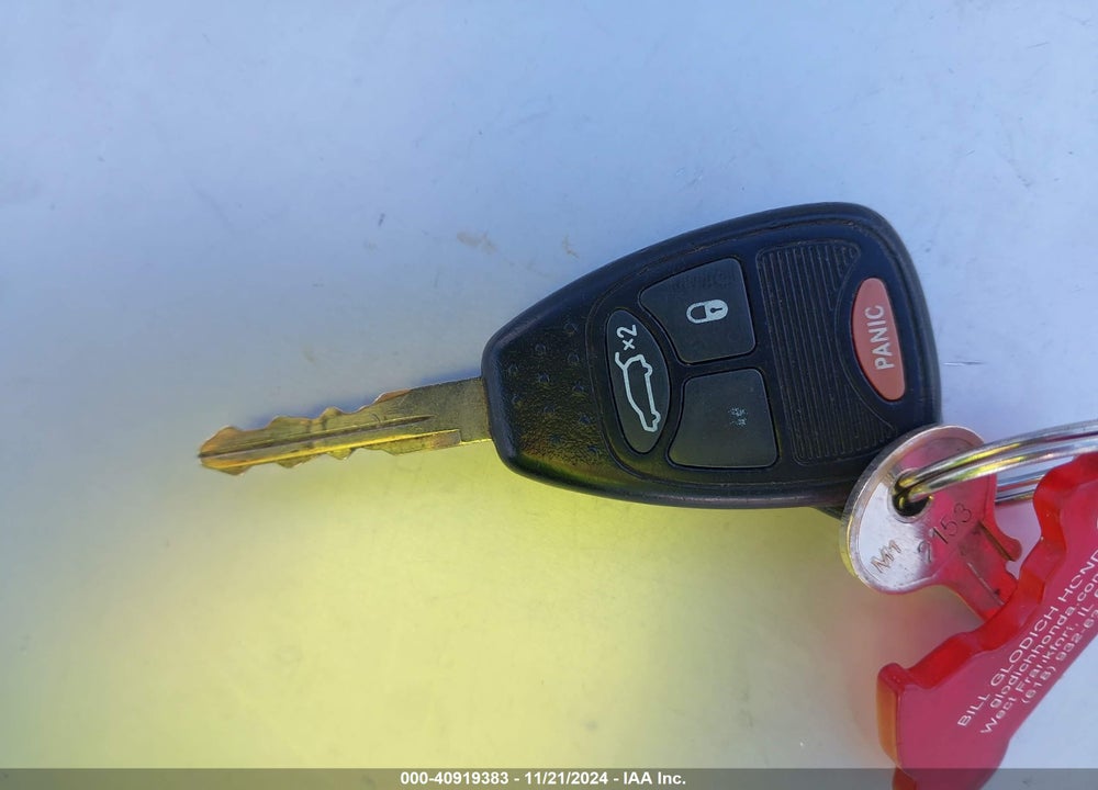 2013 CHRYSLER 200 VIN: 1C3CCBABXDN685881