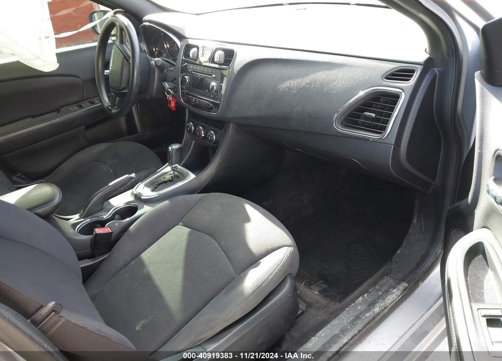 2013 CHRYSLER 200 VIN: 1C3CCBABXDN685881