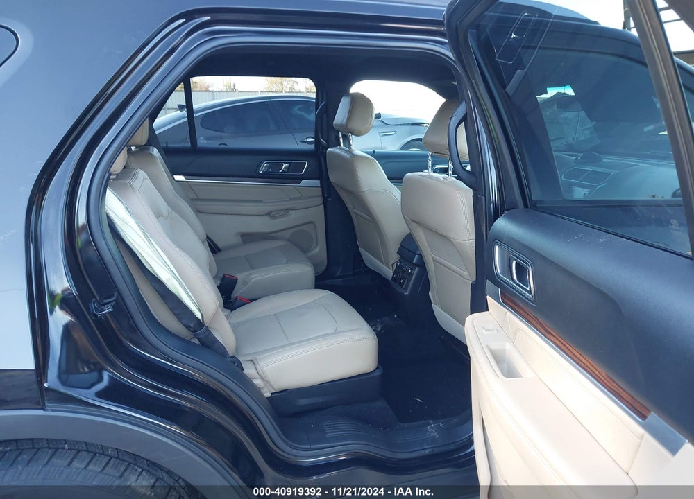 2017 FORD EXPLORER LIMITED VIN: 1FM5K7F8XHGA54233
