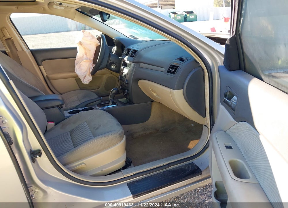 2010 FORD FUSION SE VIN: 3FAHP0HA1AR188188