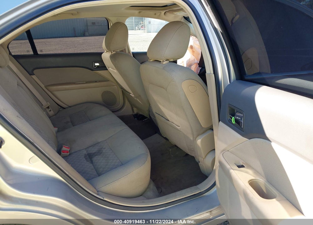 2010 FORD FUSION SE VIN: 3FAHP0HA1AR188188