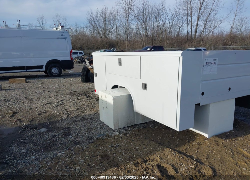 2019 FORD F-350 CHASSIS XL VIN: 1FD8X3F65KEG57308