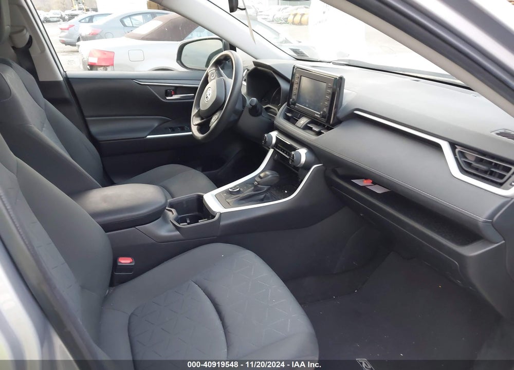2022 TOYOTA RAV4 HYBRID XLE VIN: 4T3RWRFV7NU052211