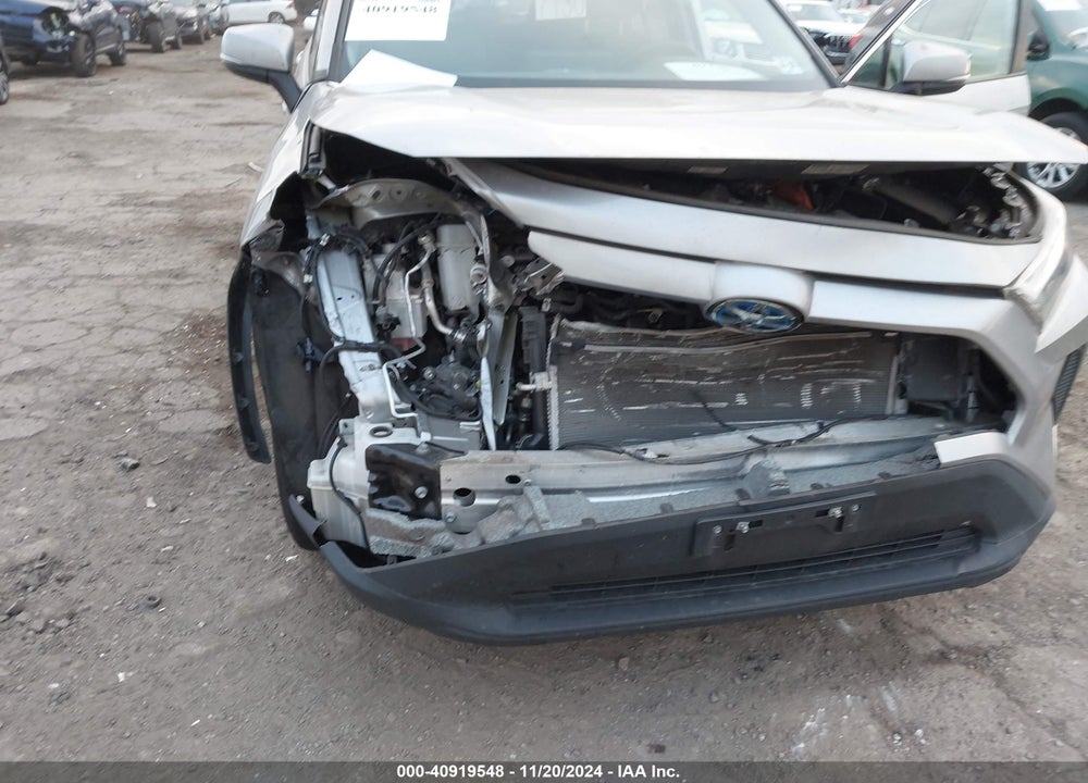 2022 TOYOTA RAV4 HYBRID XLE VIN: 4T3RWRFV7NU052211