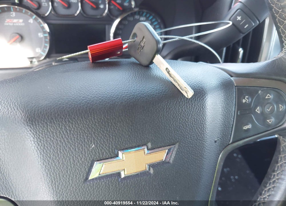 2018 CHEVROLET SILVERADO VIN: 3GCUKREC2JG461023