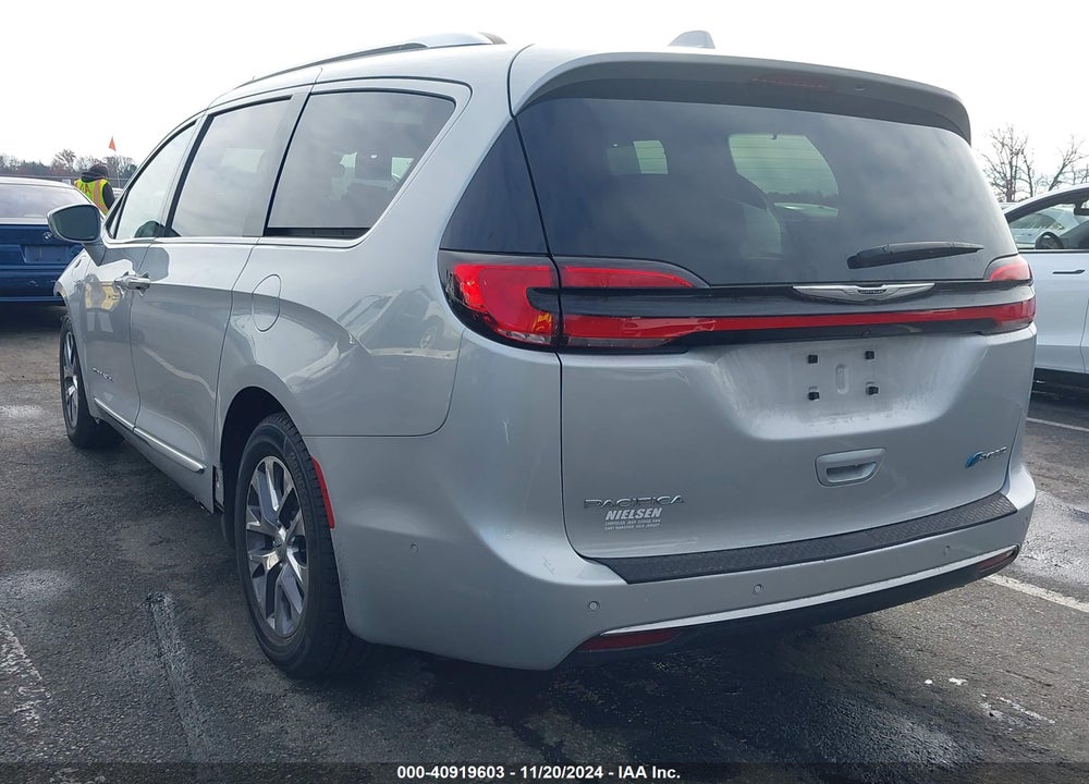 2022 CHRYSLER PACIFICA HYBRID PINNACLE VIN: 2C4RC1N70NR175422