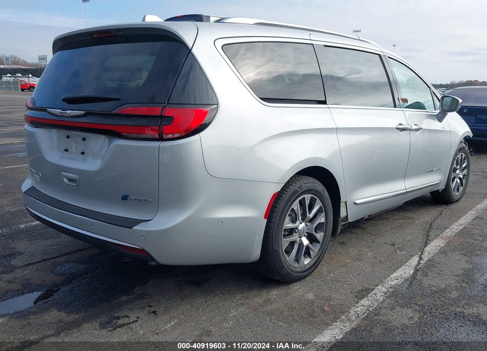 2022 CHRYSLER PACIFICA HYBRID PINNACLE VIN: 2C4RC1N70NR175422