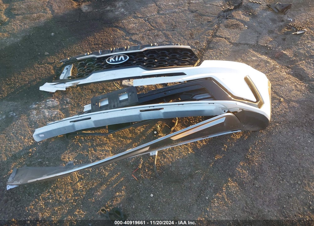 2021 KIA SORENTO HYBRID VIN: KNDRH4LG9M5019123