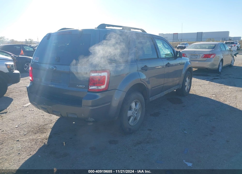 2009 FORD ESCAPE XLT VIN: 1FMCU93G09KA63739