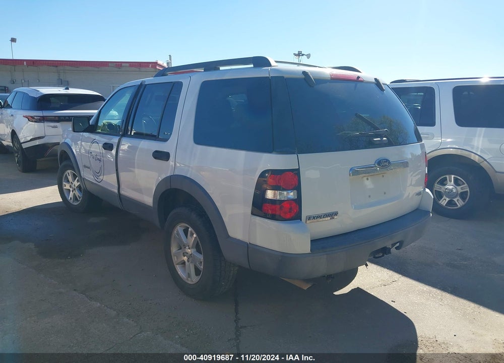 2006 FORD EXPLORER XLT VIN: 1FMEU63E06UA20850