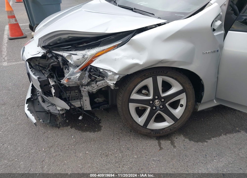 2017 TOYOTA PRIUS VIN: JTDKARFU1H3542660
