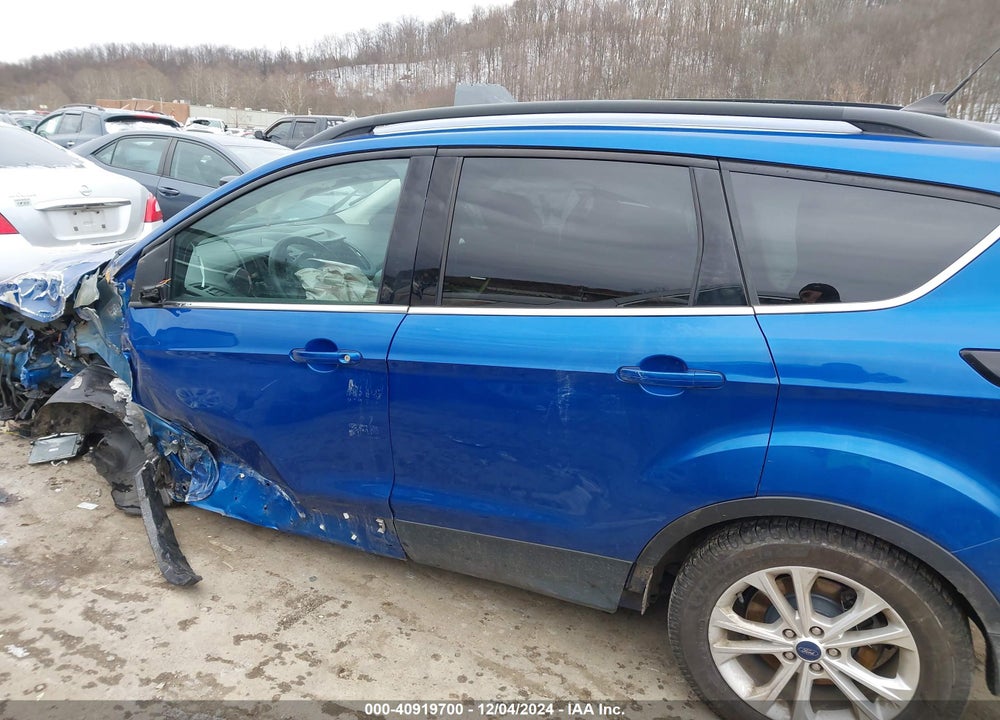 2018 FORD ESCAPE SE VIN: 1FMCU9GD0JUC46194