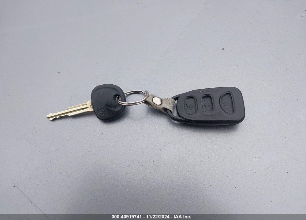 2012 HYUNDAI ELANTRA GLS VIN: 5NPDH4AE3CH149750