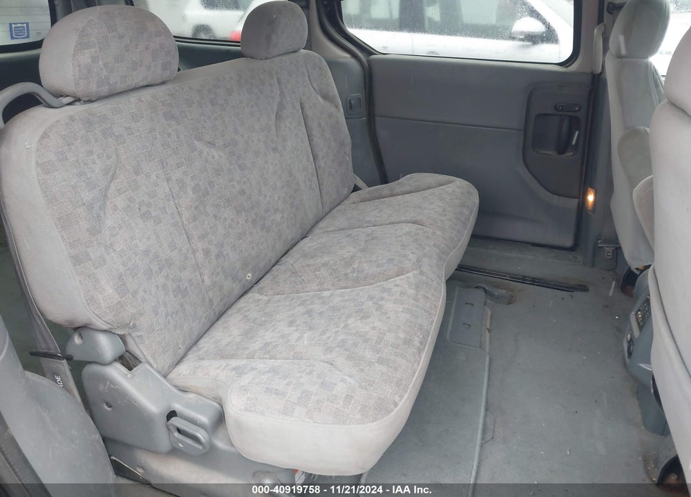 2001 NISSAN QUEST GXE VIN: 4N2ZN15T61D824951