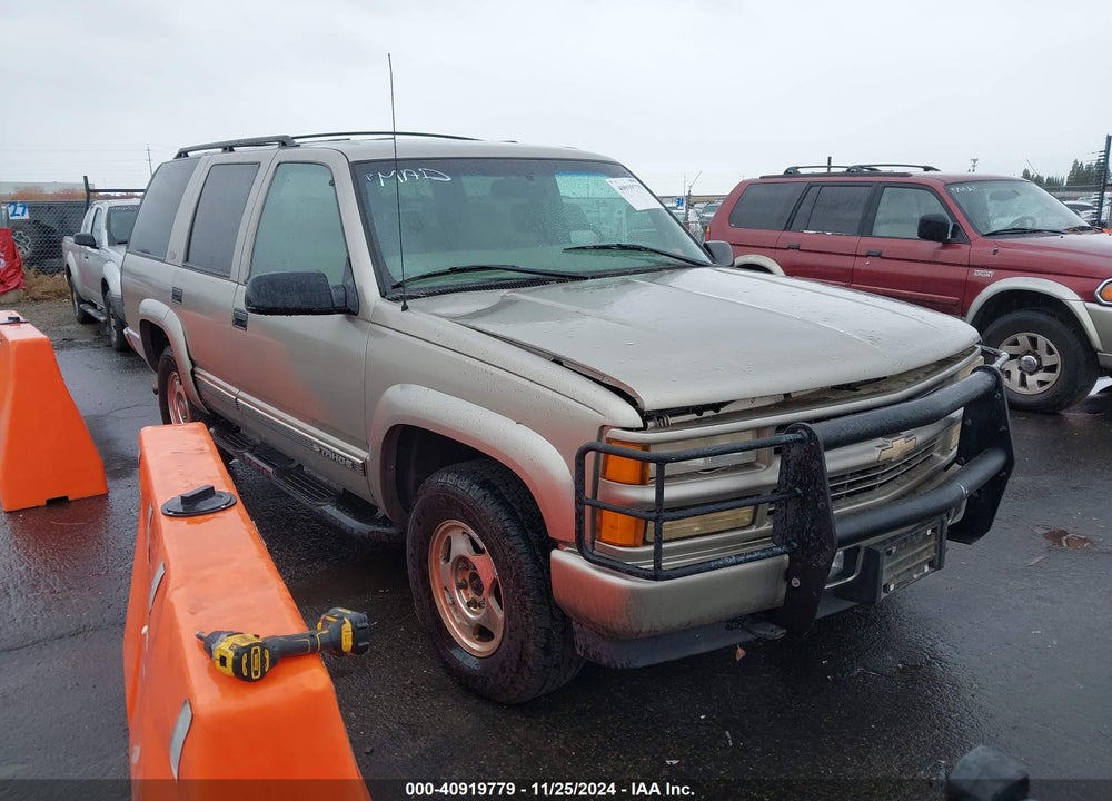 2000 CHEVROLET TAHOE Z71 VIN: 1GNEK13R7YR107349