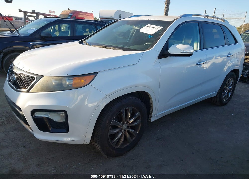 2011 KIA SORENTO SX V6 VIN: 5XYKW4A24BG126941