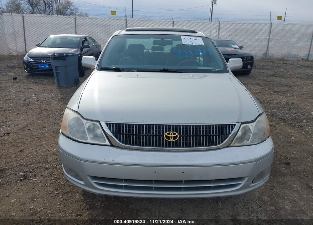 2000 TOYOTA AVALON XLS VIN: 4T1BF28B9YU096994