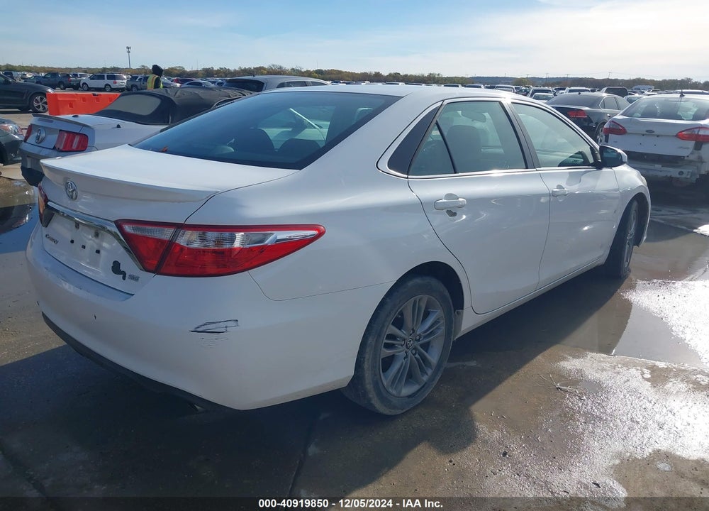 2015 TOYOTA CAMRY SE VIN: 4T1BF1FK5FU005813