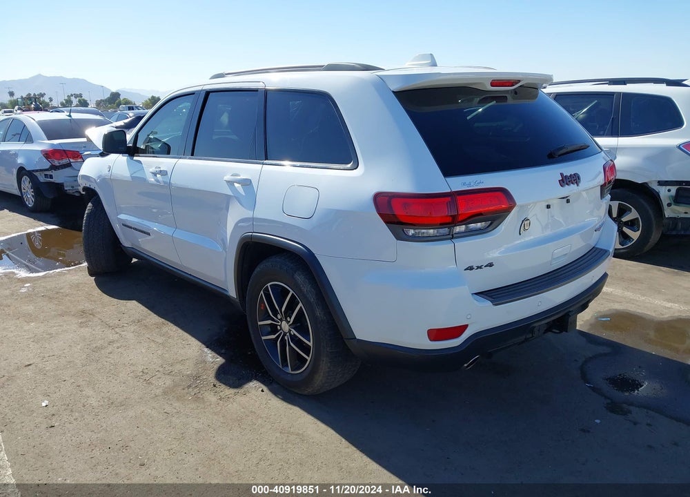 2018 JEEP GRAND CHEROKEE TRAILHAWK 4X4 VIN: 1C4RJFLG5JC113474