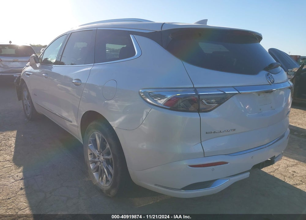2022 BUICK ENCLAVE FWD AVENIR VIN: 5GAERDKW1NJ109445