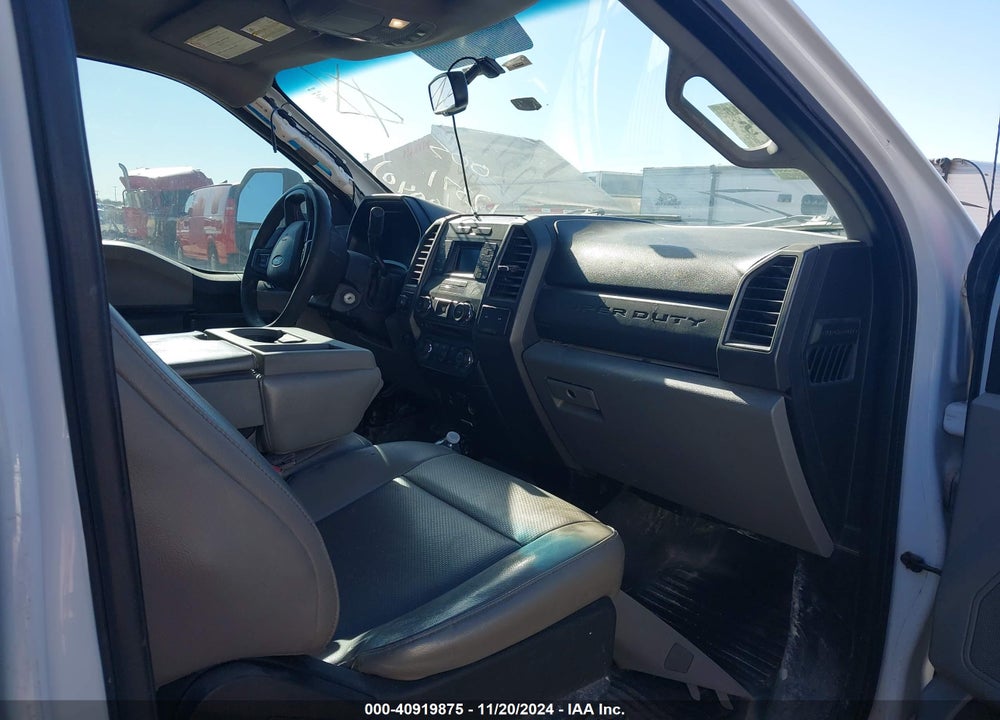 2017 FORD F-350 XL VIN: 1FT8W3BT4HED08040