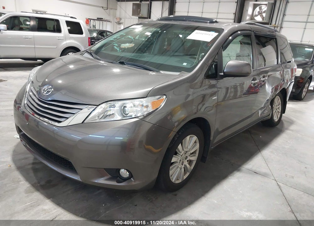 2017 TOYOTA SIENNA XLE LIMITED VIN: 5TDDZ3DC6HS170059