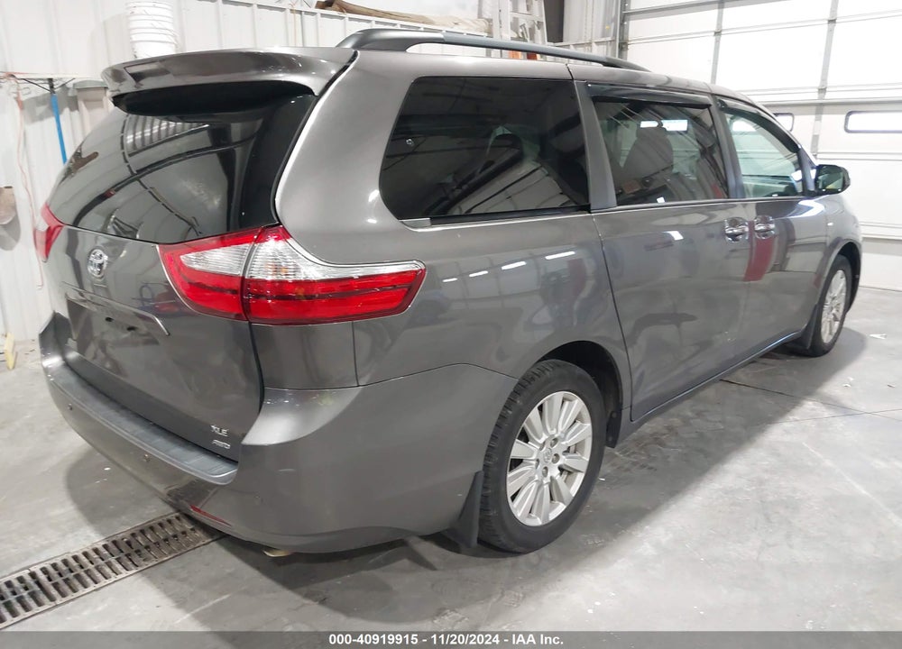 2017 TOYOTA SIENNA XLE LIMITED VIN: 5TDDZ3DC6HS170059