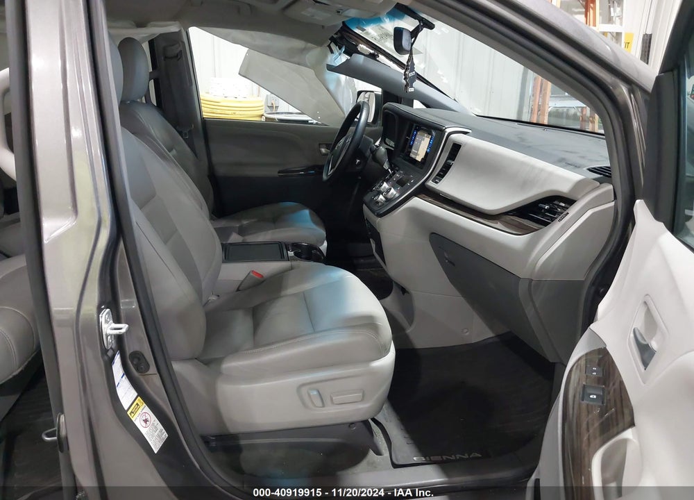 2017 TOYOTA SIENNA XLE LIMITED VIN: 5TDDZ3DC6HS170059