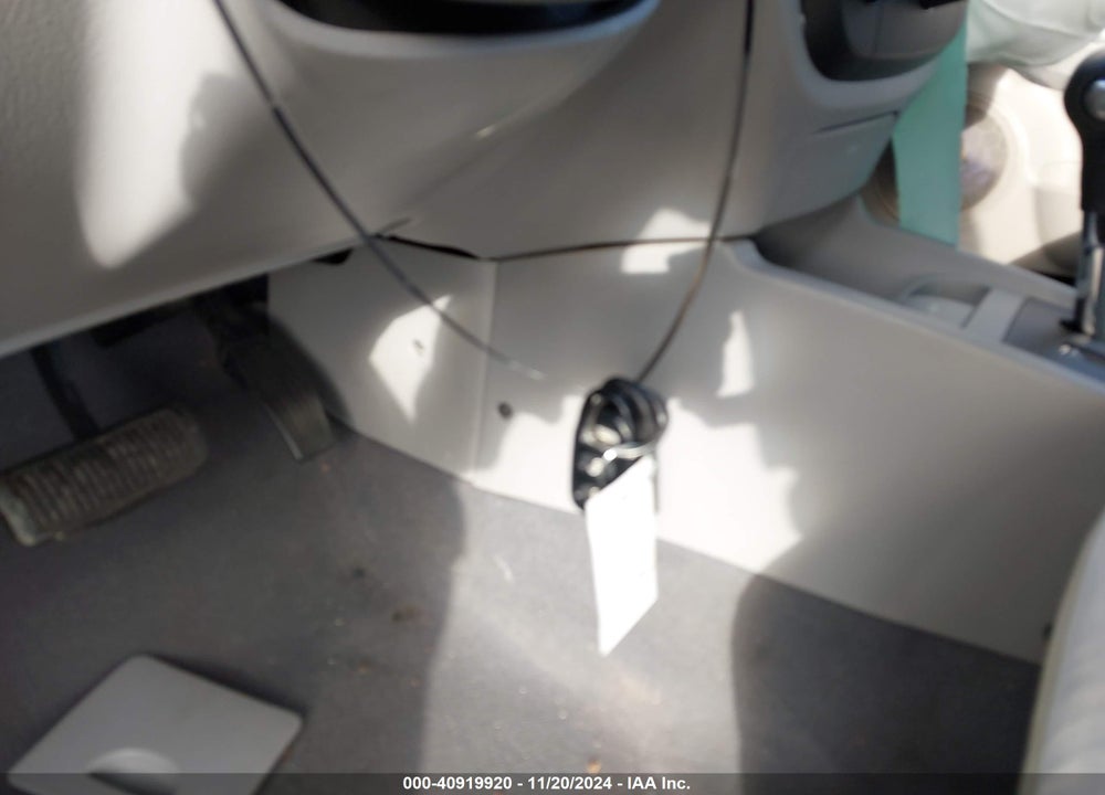 2009 KIA SPECTRA EX VIN: KNAFE222295640536
