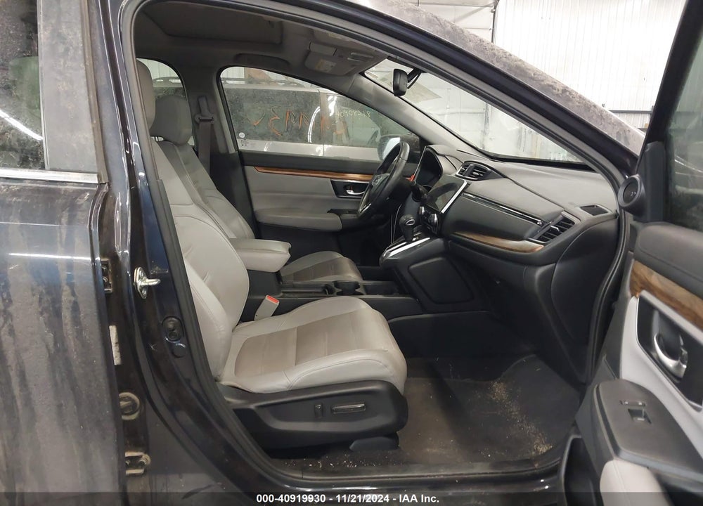 2017 HONDA CR-V TOURING VIN: 5J6RW1H92HL011293