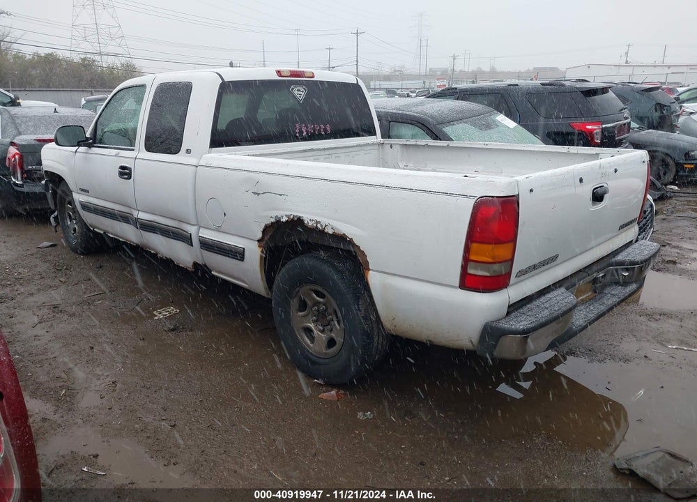 1999 CHEVROLET SILVERADO 1500 LS VIN: 2GCEC19T1X1187571