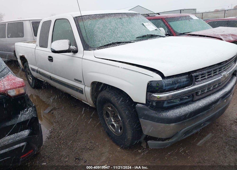 1999 CHEVROLET SILVERADO 1500 LS VIN: 2GCEC19T1X1187571