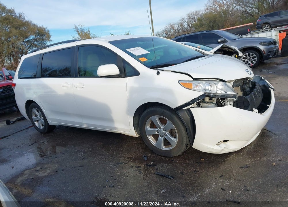 2013 TOYOTA SIENNA LE V6 8 PASSENGER VIN: 5TDKK3DC9DS381360