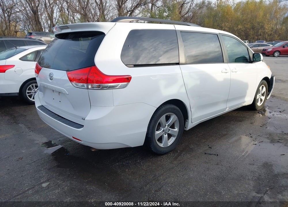 2013 TOYOTA SIENNA LE V6 8 PASSENGER VIN: 5TDKK3DC9DS381360