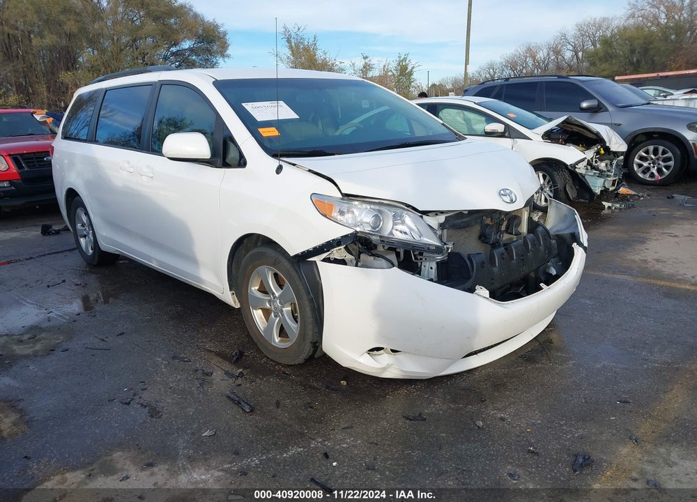 2013 TOYOTA SIENNA LE V6 8 PASSENGER VIN: 5TDKK3DC9DS381360