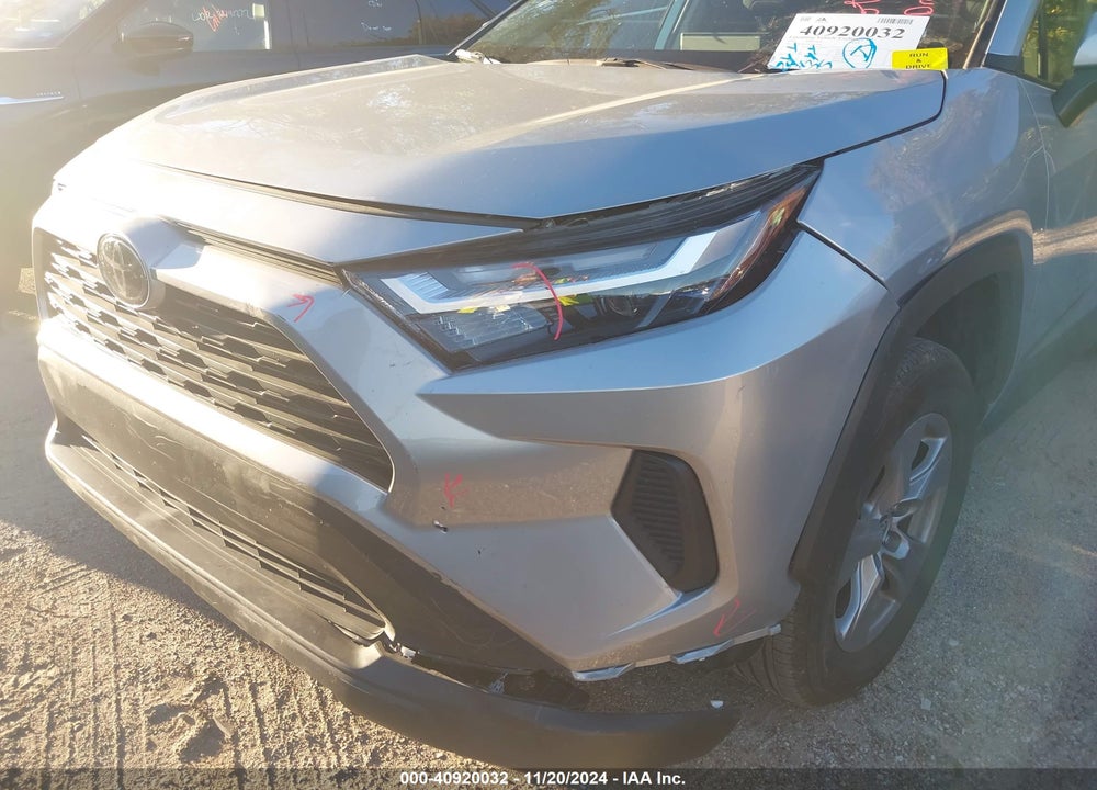 2024 TOYOTA RAV4 XLE VIN: 2T3W1RFV8RW323865