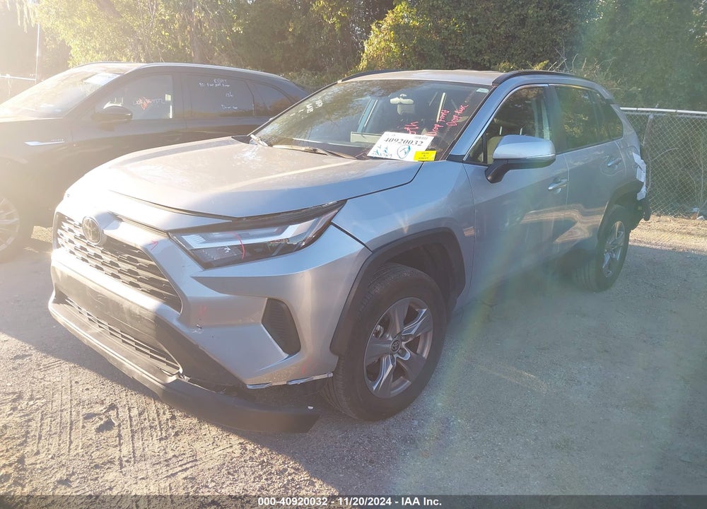 2024 TOYOTA RAV4 XLE VIN: 2T3W1RFV8RW323865