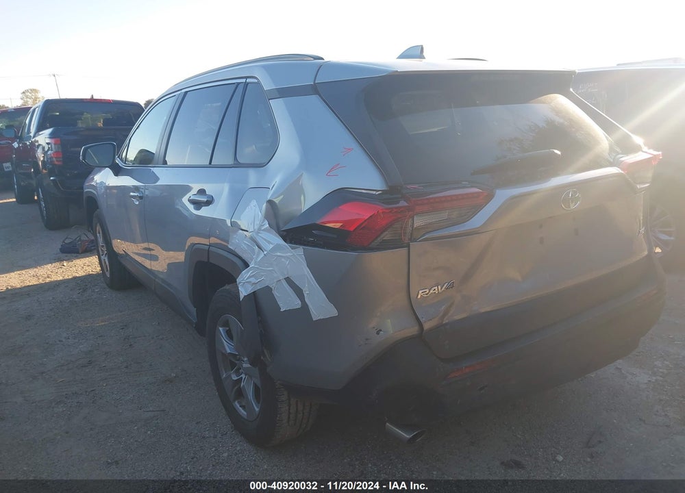 2024 TOYOTA RAV4 XLE VIN: 2T3W1RFV8RW323865