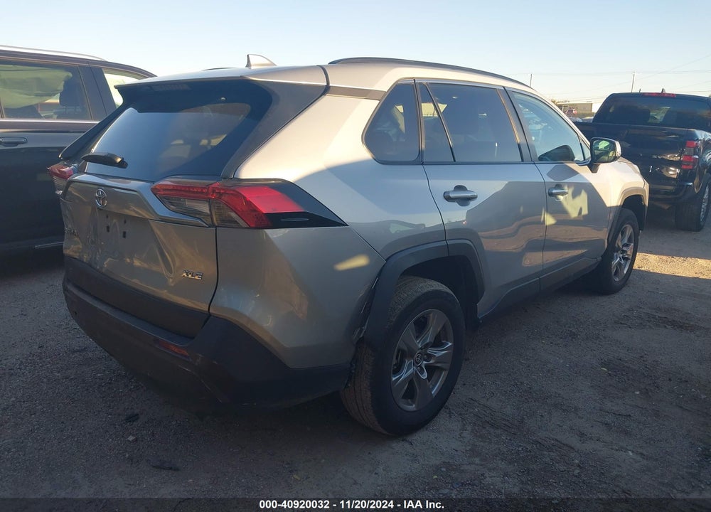 2024 TOYOTA RAV4 XLE VIN: 2T3W1RFV8RW323865