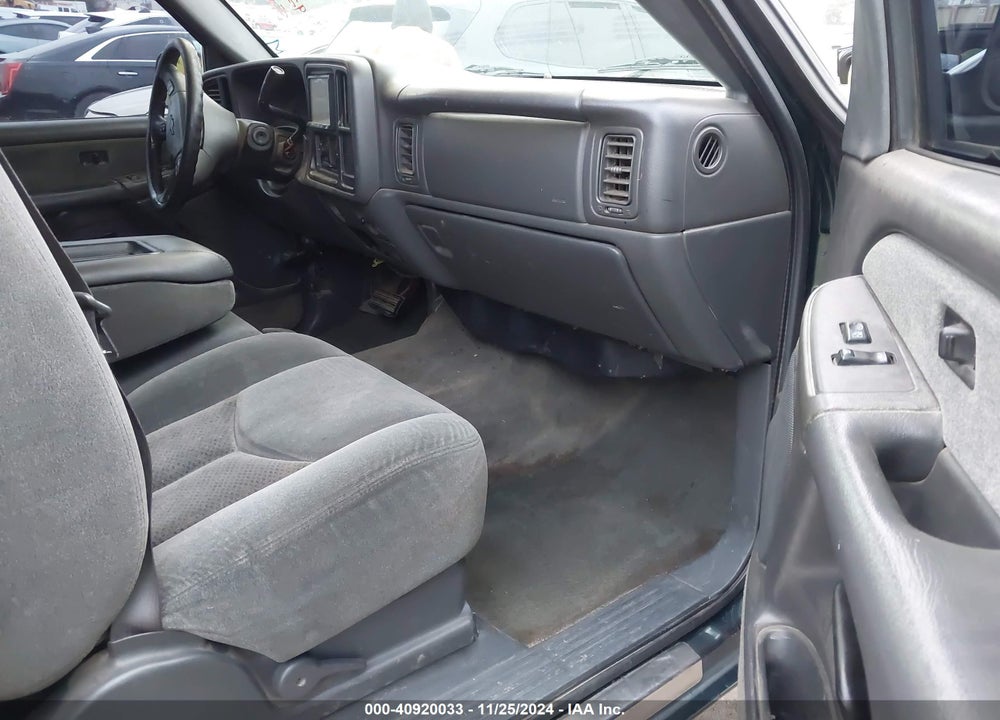 2003 CHEVROLET SILVERADO 1500 LS VIN: 2GCEC19V931349152