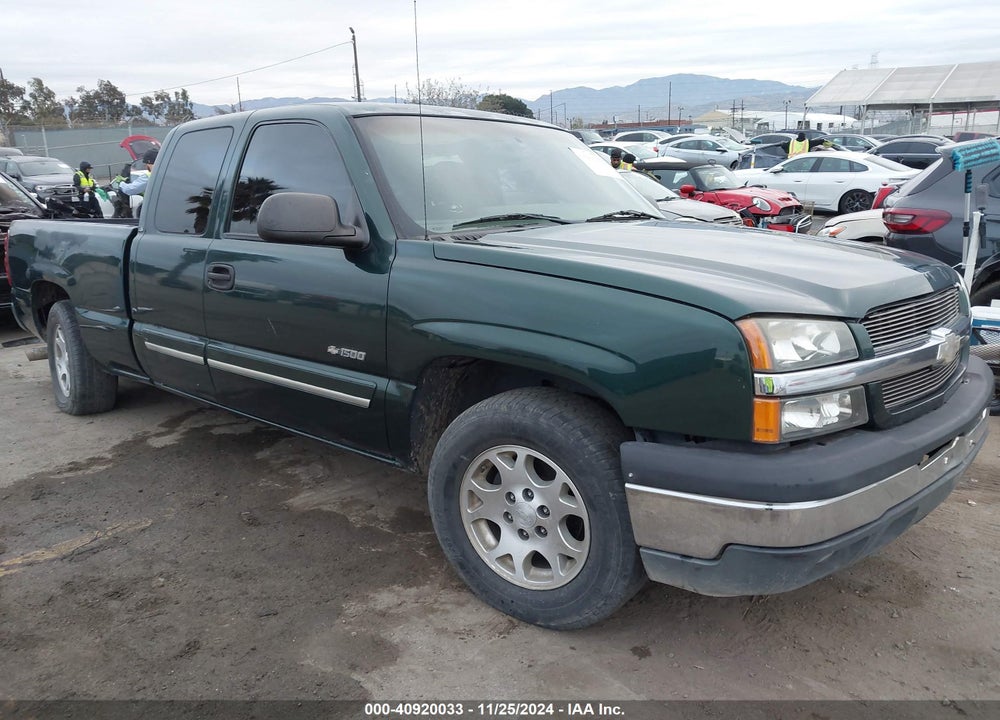 2003 CHEVROLET SILVERADO 1500 LS VIN: 2GCEC19V931349152
