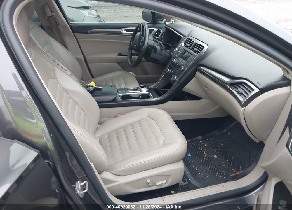 2017 FORD FUSION SE VIN: 3FA6P0HD4HR124464