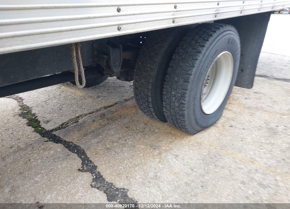 2005 HINO 268 VIN: JHBNE8JT851S10949